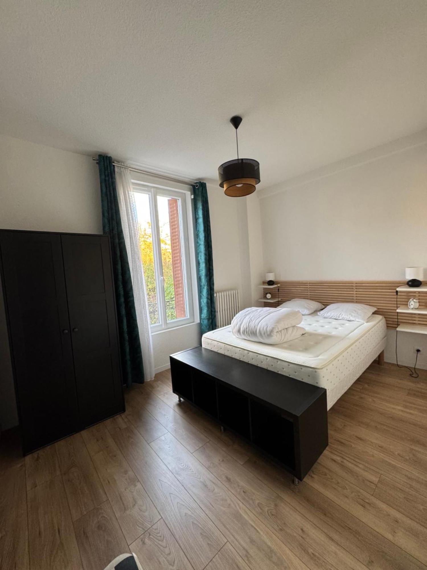 Appartement Le Madargue Idealement Place Châtel-Guyon 外观 照片