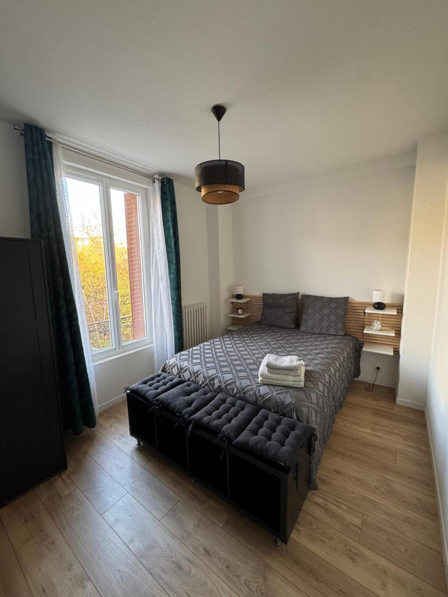 Appartement Le Madargue Idealement Place Châtel-Guyon 外观 照片